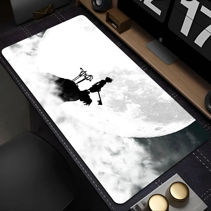 Black And White Anime Desktop  - Laptop Accessories Bundle recension och pris
